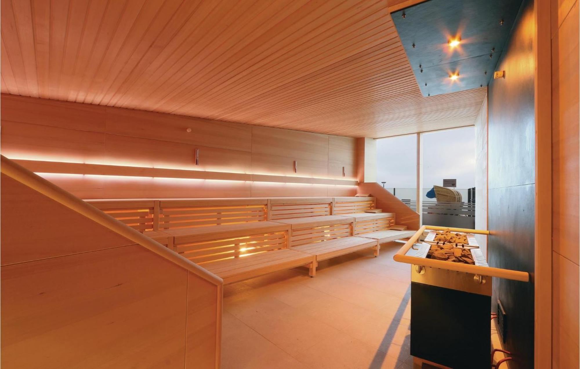 Amazing Apartment In Luebeck Travemuende With Sauna Buitenkant foto